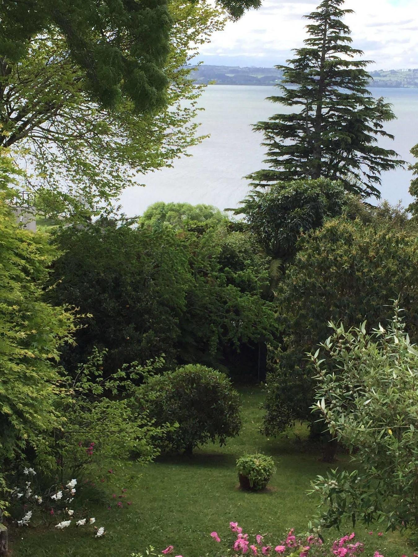 Lakeview Holiday Home Rotorua Ngoại thất bức ảnh