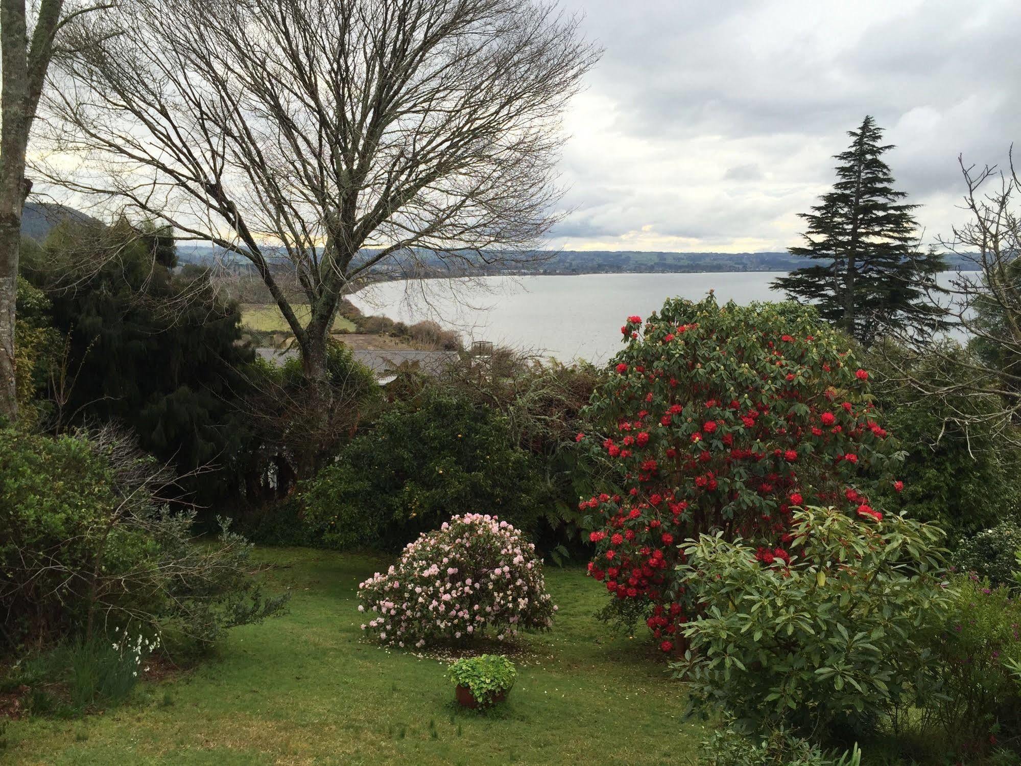 Lakeview Holiday Home Rotorua Ngoại thất bức ảnh